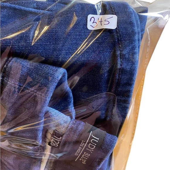 Judy Blue High Rise Pull On Super Flare Bellbottom Jeans Women’s Size 7 (28) - Picture 13 of 14